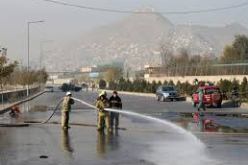 27 قتيلا في انفجار قوي يستهدف مسجدا في كابول