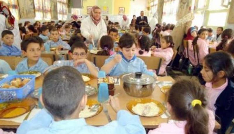 وزارة التربية تأمر بتشديد الرقابة على المطاعم المدرسية