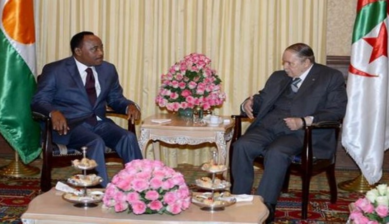 الرئيس بوتفليقة يتحادث مع نظيره النيجري
