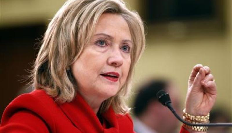 هيلارى كلينتون تعقد مؤتمراً صحفياً حول أزمة بريدها الالكترونى