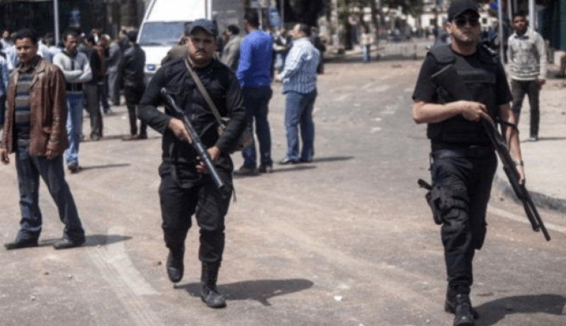 مقتل 24 شخصا وإصابة أخرين في اطلاق نار على حافلة تقل أقباط بالمنيا في مصر