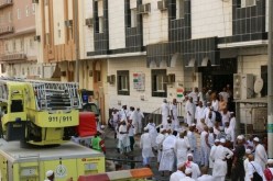 بالصور إخماد حريق في فندق للحجاج بمكة دون خسائر