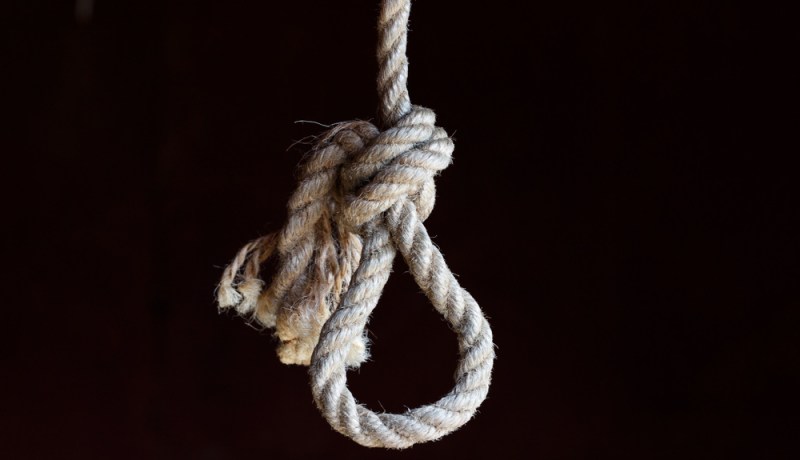 إنتحار ممثلة تونسية شابة يصدم الوسط الفني