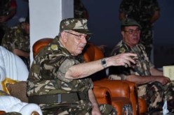 الفريق ڤايد صالح يحث على اليقظة والإستعداد لحماية الجزائر