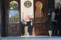 التهم الموجّهة لخليفة متضاربة غامضة ومبهمة