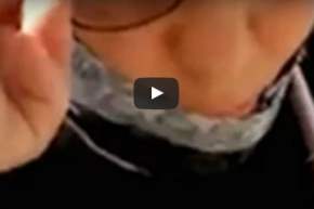 بالفيديو.. شاهد شاب  يكشف عجوز متسولة ليجد أنها شابة