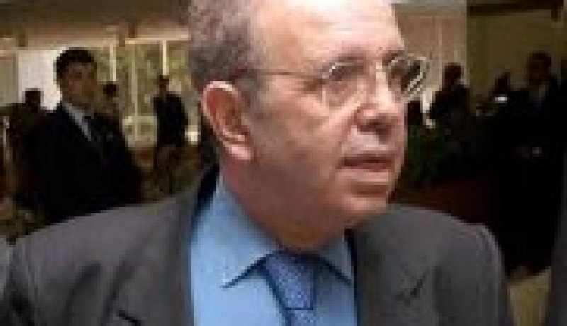 قسنطيني يدعو إلى فتح حوار بشكل عاجل في غرداية