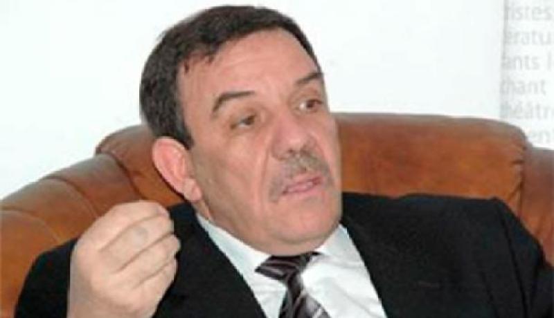 الجبهة الوطنية الجزائرية تدعو إلى تبني النظام برلماني وإنشاء محكمة دستورية