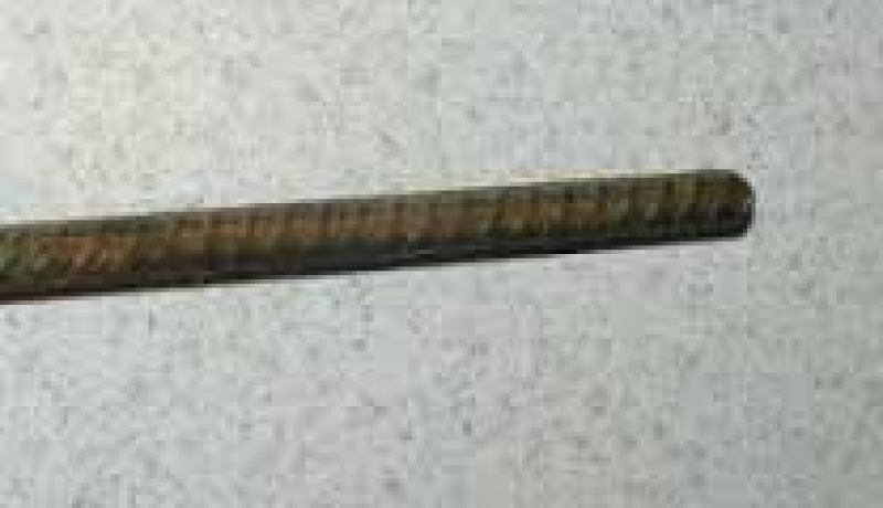 سقوط قضبان حديدة تقتل شاب في سوق أهراس