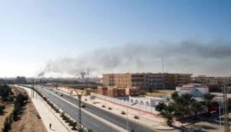 عشرات المواطنين يغلقون مقر دائرة حاسي مسعود كليا