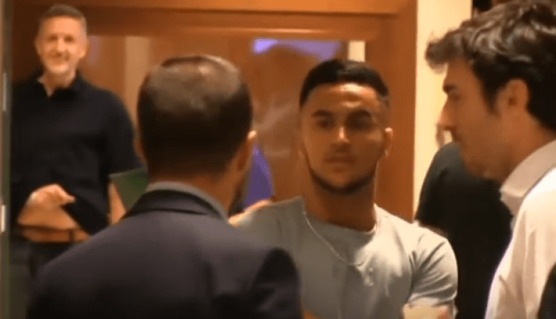 بالفيديو.. أوناس يصل إيطاليا لترسيم صفقة نابولي