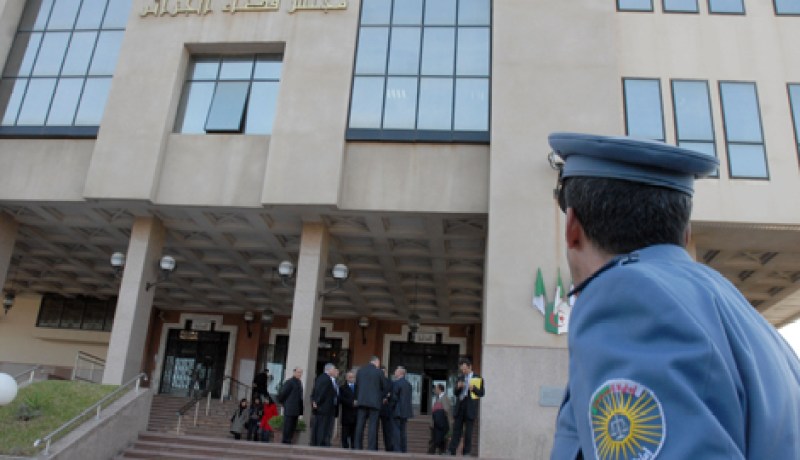 الطيب لوح ينصب الرئيس الجديد لمجلس قضاء الجزائر العاصمة