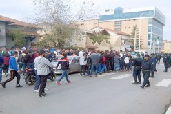 أنصار اتحاد البليدة ينظمون مسيرة احتجاجية ويرفضون قرار الرابطـة باللعــب في الشلــف