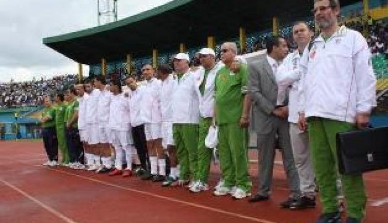 المصريون يحذرون من بلحاج، ويعتبروه الأحسن إفريقيا كظهير أيسر