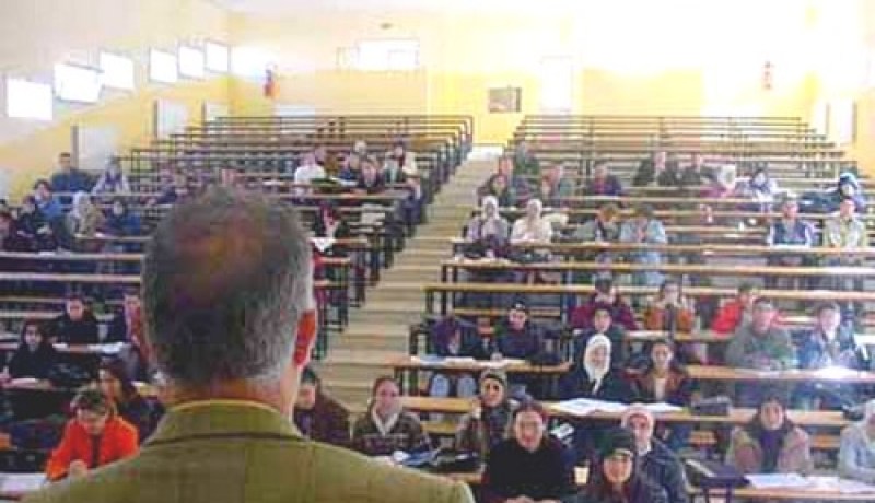 إنشاء مديرية على مستوى الإدارة المركزية تتكفل بحياة الطالب