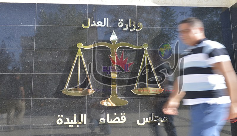 نقلت أموالا من الخزينة إلى إدارة بنك الخليفة  وسلمتها لمرافق خليفة شعشوع