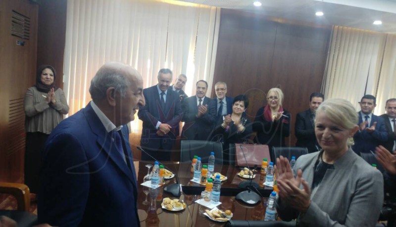 بالصور تبون يودع إطارات وزارة السكن