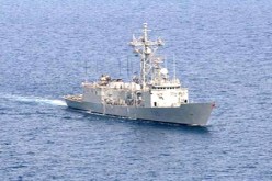 إيطاليا تشرع في إنقاذ أكثر من 400 مهاجرا على متن سفينة هجرها طاقمها