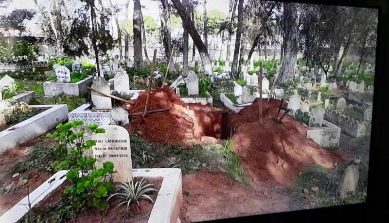 بالصور مراسم دفن الرعيتين الجزائريتين ضحيتا هجوم كيبيك في كندا