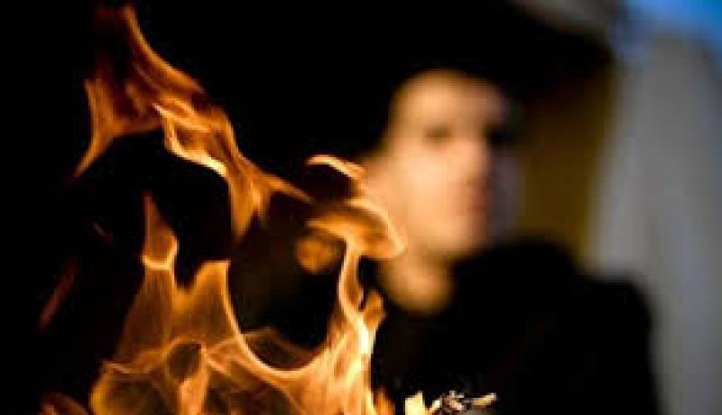 شاب  يحرق نفسه بتيبازة بسبب ديون “الأونساج “