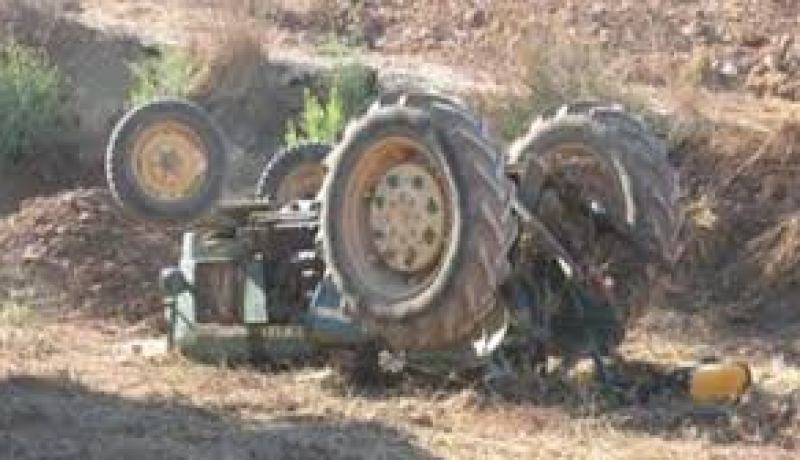 وفاة سائق جرار إثر حادث مرور في بسكرة