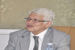 العايب يرفض استقالة حنيشاد، يعد بتسوية المستحقات ويؤجّل الحسم في قضية رابطة الأبطال إلى الأربعاء