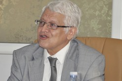 العايب يحاول جعلي كاذبا أمام اللاعبين ومجلس الإدارة يجب أن يتخذ قراره اليوم