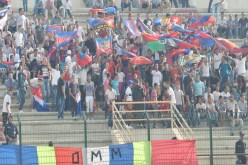 وزير الشباب والرياضة يصدر تعليمة لمنح الأندية حق تسيير الملاعب يوم المباريات