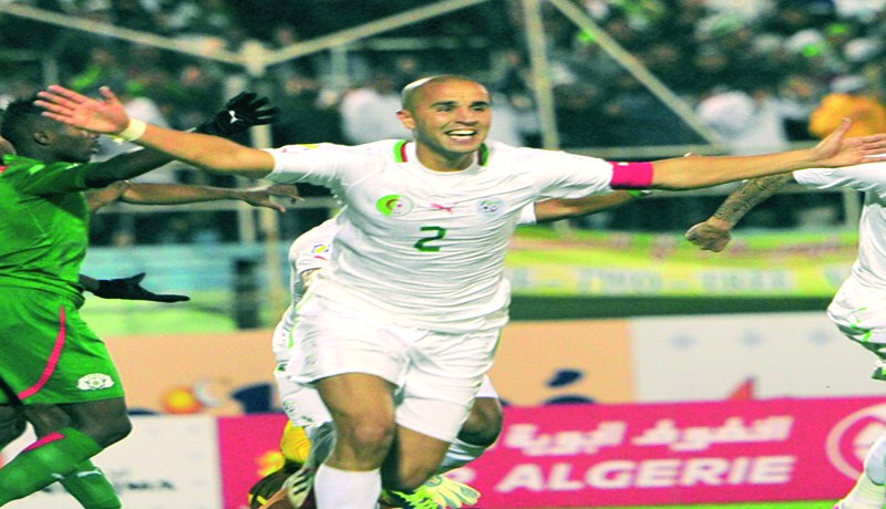 بوركينـا فاسو تشكـو للفيــفــا مشـاركة بوڤرة وهـو معاقب