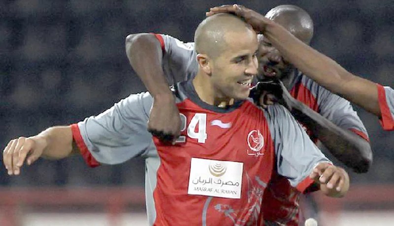 العرب يختارون بوڤرة أحسن مدافع عربي ويشبهونه بالإيطالي كانافارو