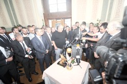 سطيــف تعيش يــوما تــاريخيـا بوصول مجسّم كـــأس العــــــالم للأنــــديــــة