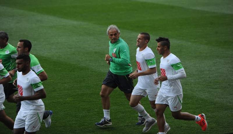 المنتخـب الجزائــري ينشـــــر الإســـــلام فـــي المونديـال