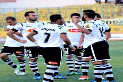 الصكوك تحدث فتنة وسط اللاعبين ولانغ يطالب بإبعاد مادوني