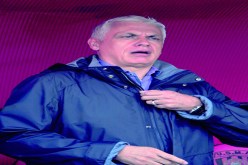 فيلود:  الفوز في الـداربي يعطينا دفعا كبيرا وهوية البطل لن تتحـدد قبل الجولة الأخـيرة