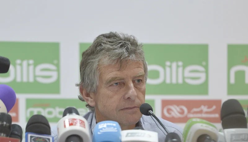 غوركيف يطالب بتسوية أرضية تشاكر لتناسب اللعب الجميل