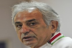 لا أملك أي اتصال رسمي.. أركز على المونديال وسأفصل في مستقبلي بعده