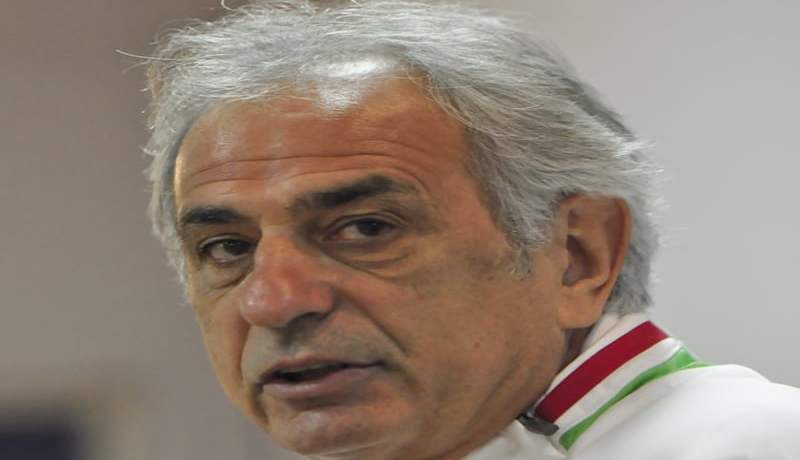 لا أملك أي اتصال رسمي.. أركز على المونديال وسأفصل في مستقبلي بعده