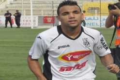 حشـود اليـوم في سطـــيـف ويشــــترط شقـــــة مــقــابل التوقيع