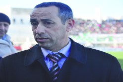 حداد يؤكد أن ملعب عمر حمادي لن يغلق أبوابه لأن المدرجات لا تشكل أي خطر على الأنصار