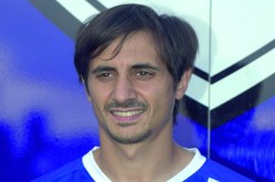 حارك: لم أكــن أحــلم يوما بالاحتراف أو الـوصول إلى المنتخـب الجـزائـري