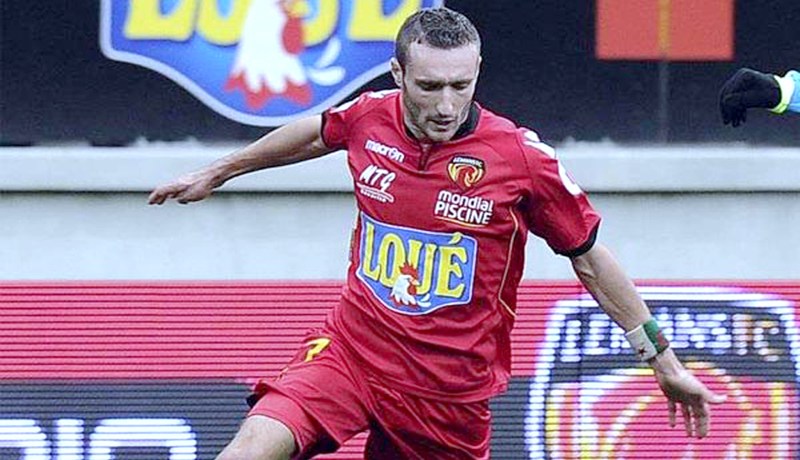 “‬طموحي‮ ‬دائما كان اللعب للجزائر ومتيقن أن ناديا كبيرا سيقرّبني‮ ‬من الخضر‮” ‬