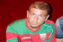 ضغوطات على بوملة بسبب قاسم مهدي، بشيري ومومن.. والأجور تخلق فتنة في بيت العميد