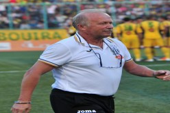 سلال يمنح ملياري سنتيم ويطلب من وزارة النقل مساعدة الفريق