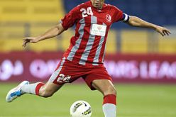 بوڤرة يرفض عرضا من فريق جزائري ويدعو أنصار “الخضر” للالتفاف حول المنتخب