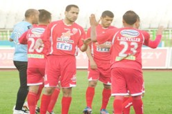 الحمراوة ينتهكون حرمة الضيافة ويدكّون مرمى بني صاف بسباعية