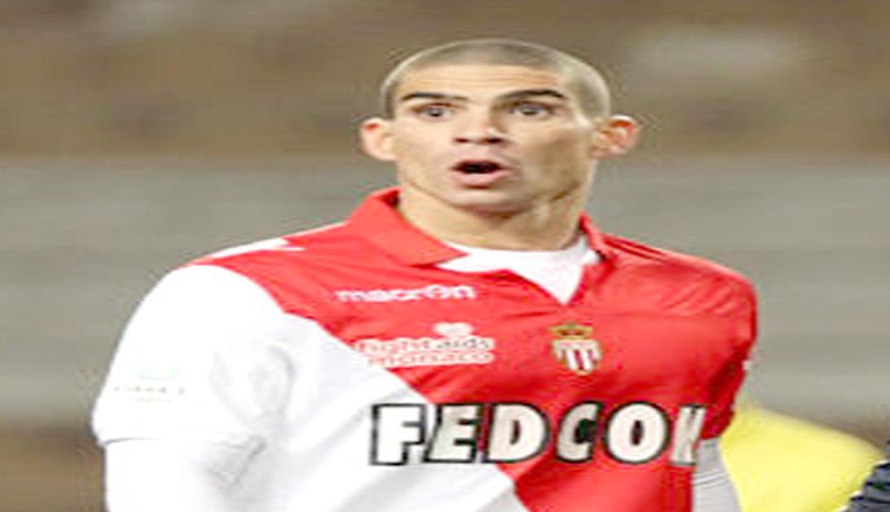 مجاني ينهار في قلعة الأمراء ويصنّف أسوأ لاعب تحت أنظار نور الدين قريشي