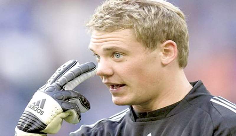 نوير مُهدد بالغياب عن منتخب ألمانيا في مونديال البرازيل