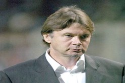 فيليب تروسيه: لدي اتصالات من الجزائر.. ومستعد لتدريب الخضر بعد المونديال