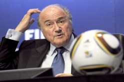 بلاتـــــر:  المســــابقات الأوروبـية السبــب في إصابـات اللاعـــبــــين وإرهـاقـهم