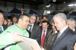 تكريم رياضي من «راديوز» للوزير الأول سلال